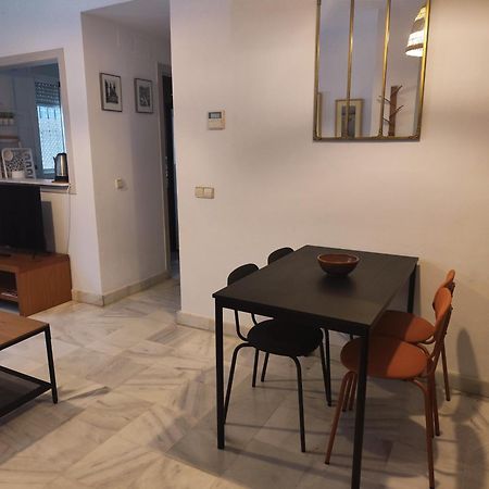 Apartamento San Luis. Plaza De Parking Gratis!!! Sevilla Exterior foto
